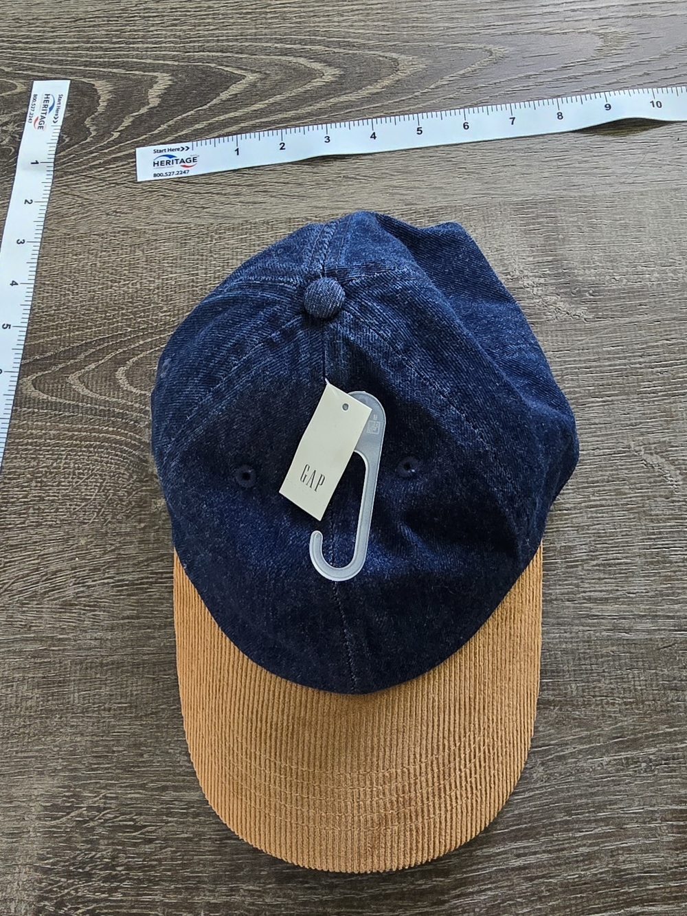 GAP Men's Two-Tone Corduroy Cap in Navy and Tan